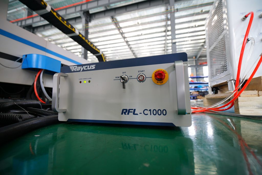 Máquina de corte por láser de fibra cnc de 1000w, 1500w, 2000w, 3kw, metal, aluminio, hierro y carbono de alta calidad